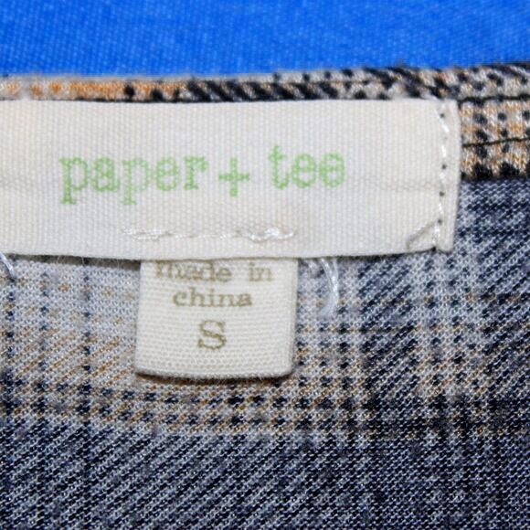 Paper + Tee Plaid Tie Front Top S - Picture 5 of 5